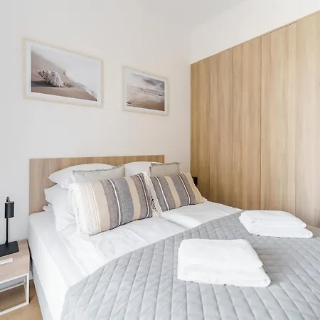 Fish Surfingbird Shellter * Rogowo (Gryfice)