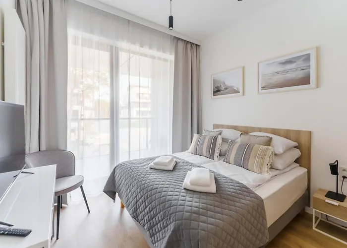 Fish Surfingbird Shellter